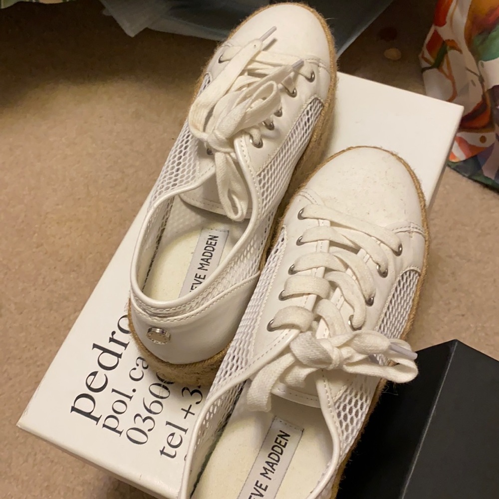 Women white platform sneakers , size 7.5